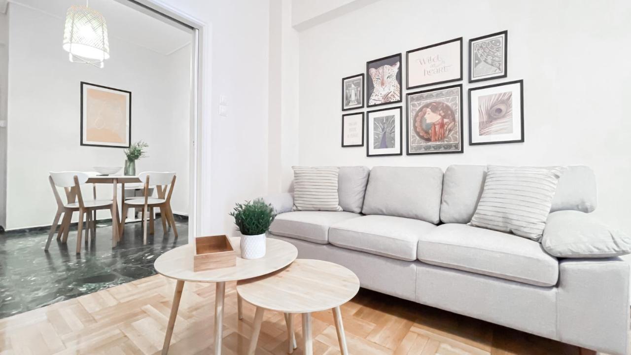 Boho Chic 2Br Apartment In The Center Of Атина Екстериор снимка