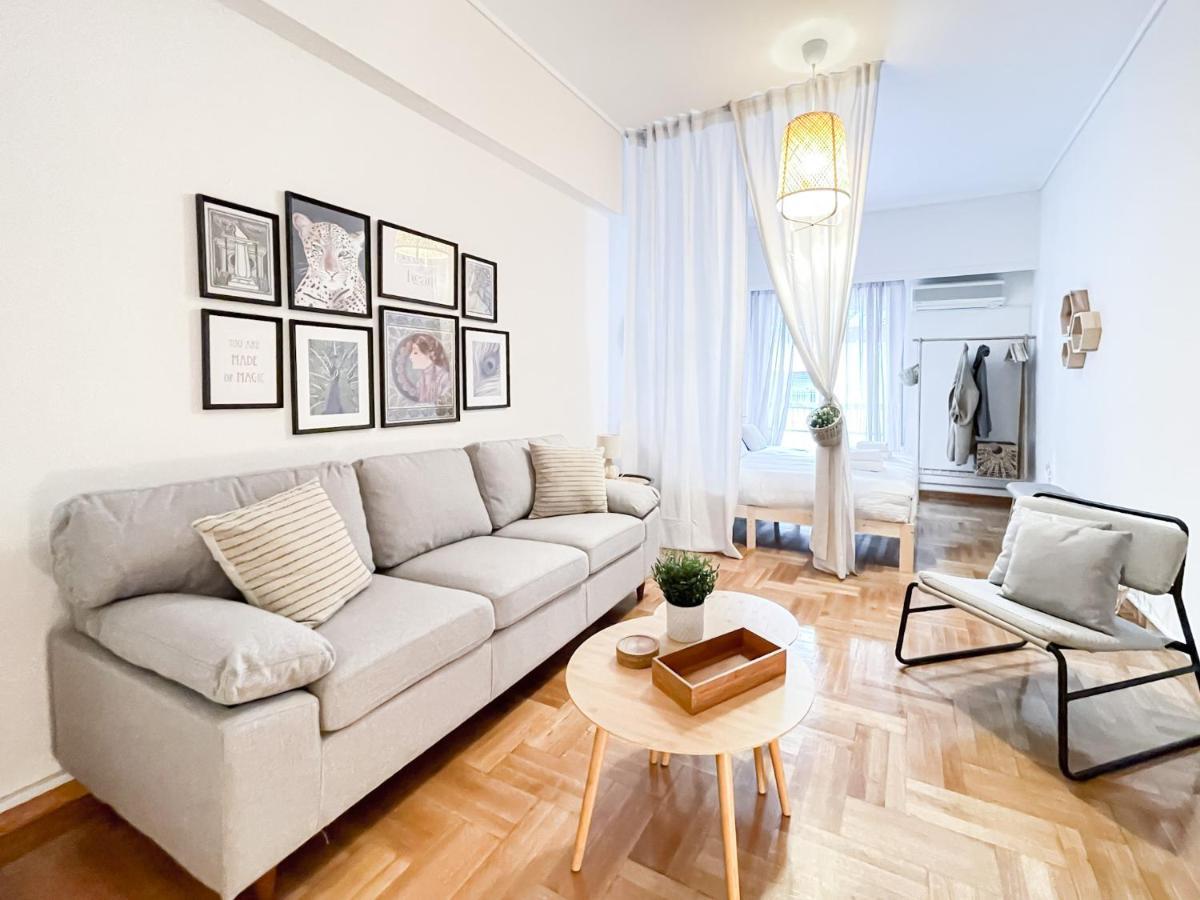 Boho Chic 2Br Apartment In The Center Of Атина Екстериор снимка