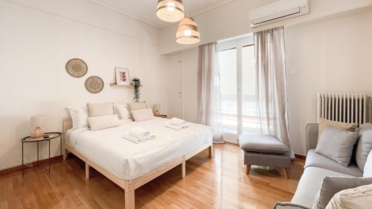Boho Chic 2Br Apartment In The Center Of Атина Екстериор снимка