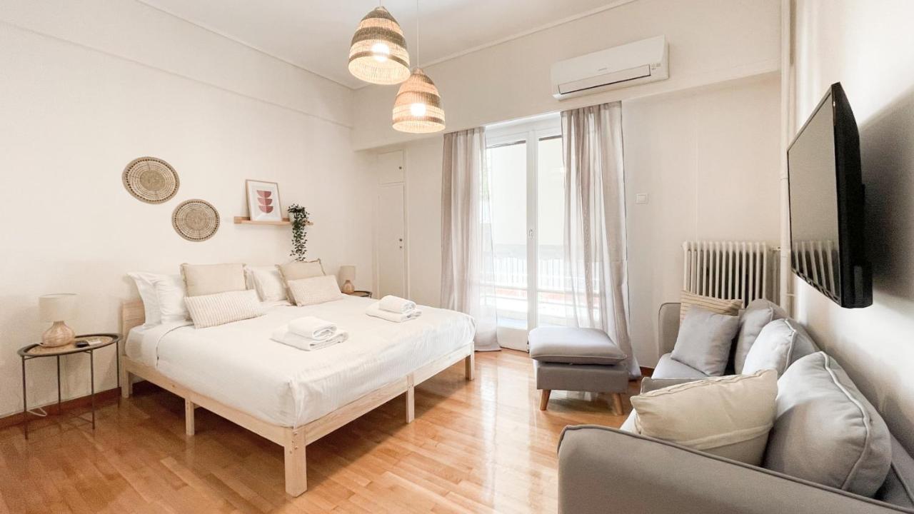 Boho Chic 2Br Apartment In The Center Of Атина Екстериор снимка