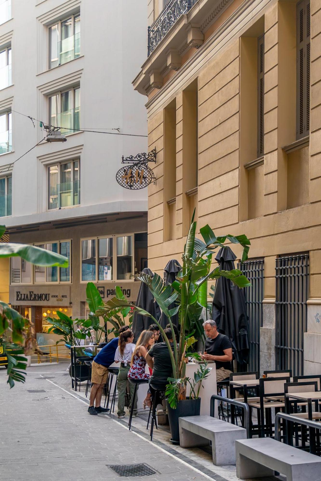 Boho Chic 2Br Apartment In The Center Of Атина Екстериор снимка
