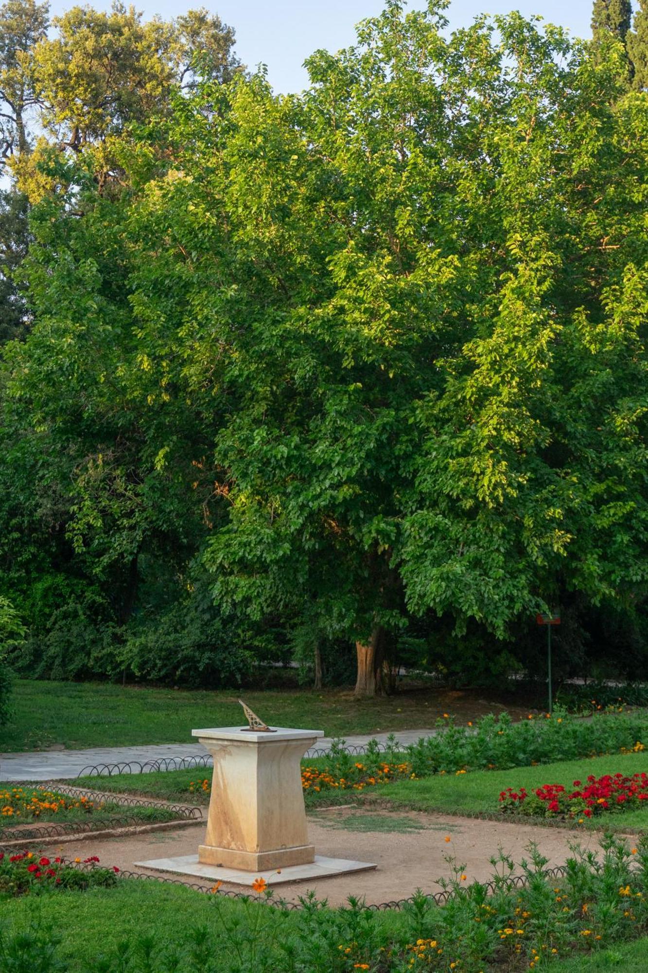 Boho Chic 2Br Apartment In The Center Of Атина Екстериор снимка